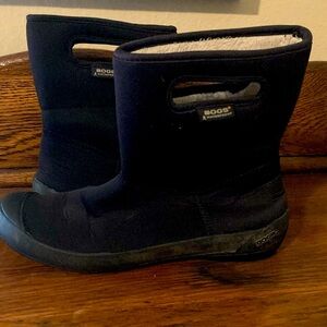 Bogs waterproof boots size 8 black